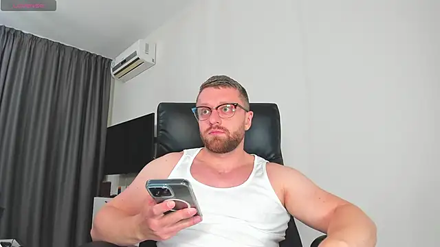 Findom_guy's cam snapshot