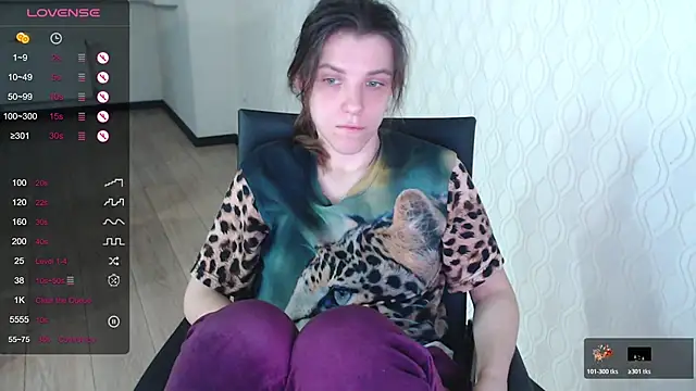 LisaHeart's cam snapshot