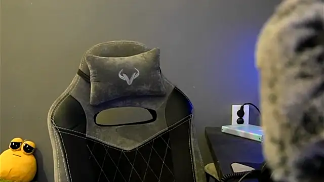 Softixq's cam snapshot