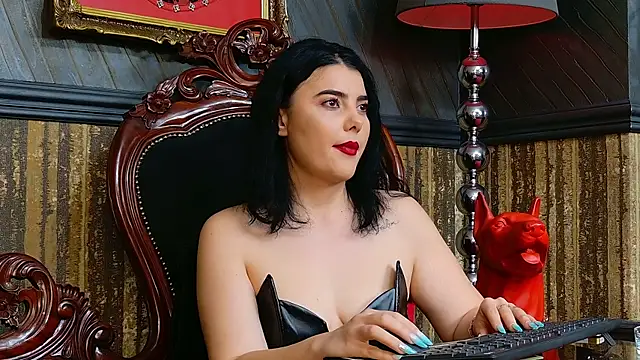 MistressEly's cam snapshot