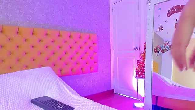 AnniieCooper's cam snapshot