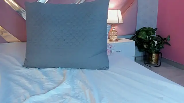 ChloeLaurentt's cam snapshot