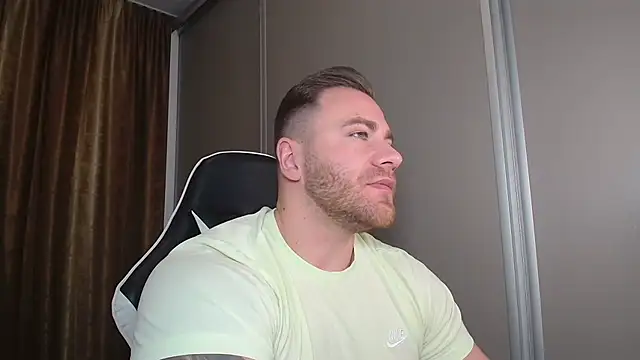 Thori92 live sex cam