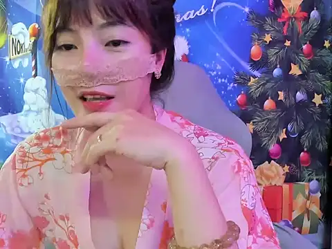 Julie_nguyen's cam snapshot