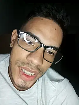 Moreno_latino_sex's cam snapshot