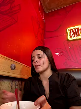 Mia_jhoonson's cam snapshot