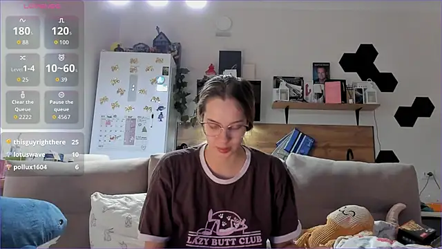 Girl_alone_home live sex cam