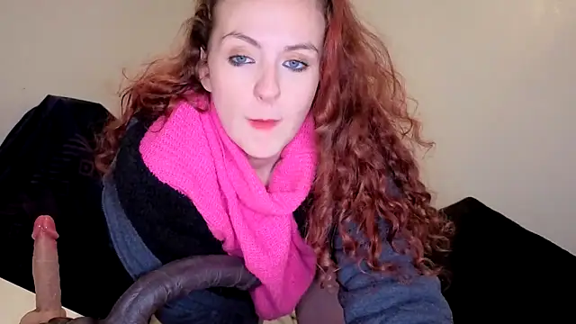 ENGLISHEMILY_69's cam snapshot