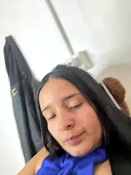 Mia_jhoonson's cam snapshot