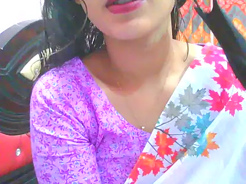 Silver_Queen07's cam snapshot