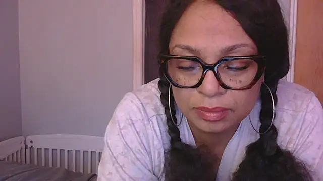 MSweetLindaParks live sex cam