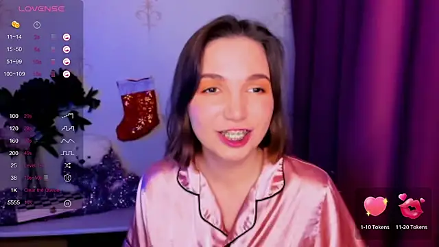 KindHazelHere_'s cam snapshot