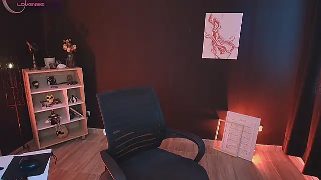 _WednesdayFriday_'s cam snapshot