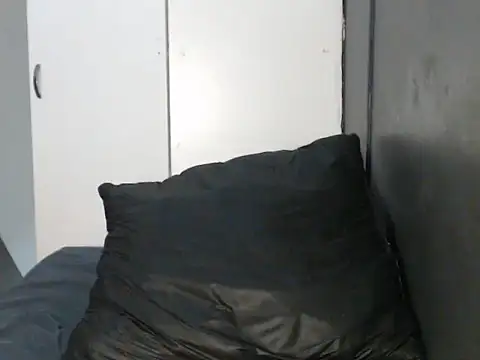 punkieboobs1's cam snapshot