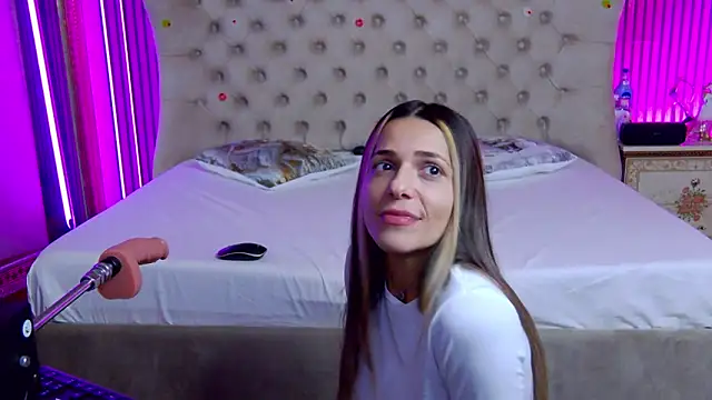 PlayfulShow's cam snapshot