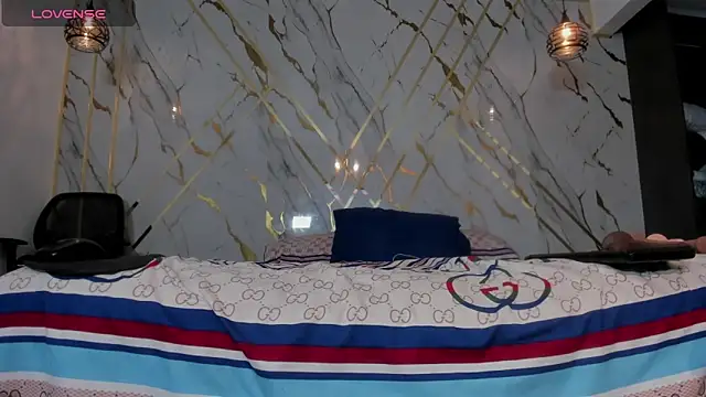 angelinafit's cam snapshot