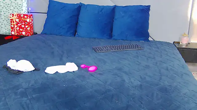 NicoleRosss's cam snapshot