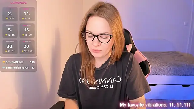 ami_amour_'s cam snapshot