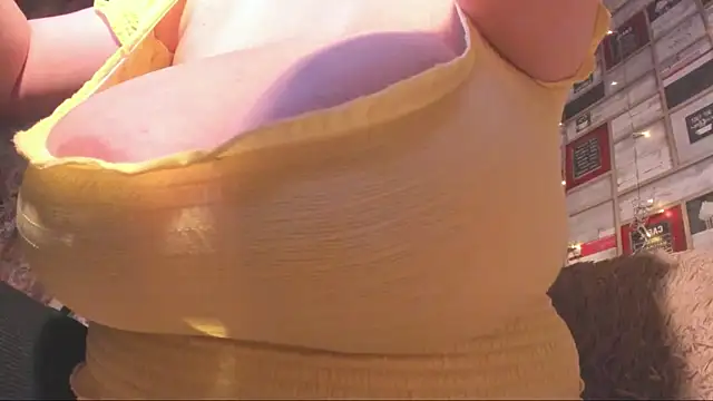 VickyBoobs's cam snapshot