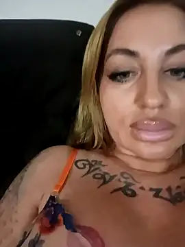 MiaMooly's cam snapshot