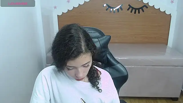 danatella_a's cam snapshot