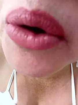 Candy69_'s cam snapshot