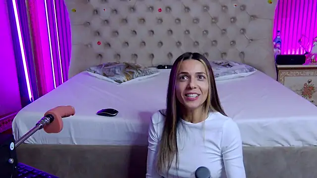 PlayfulShow's cam snapshot