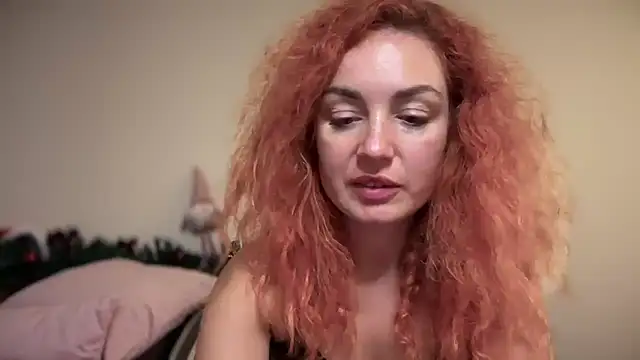 Reddgiirl's cam snapshot