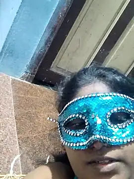 divyatamil143's cam snapshot