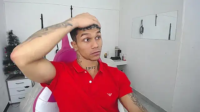 Leonard_Price live sex cam