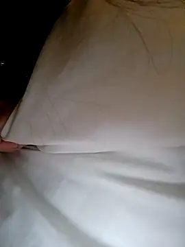 nhi_miranda live sex cam