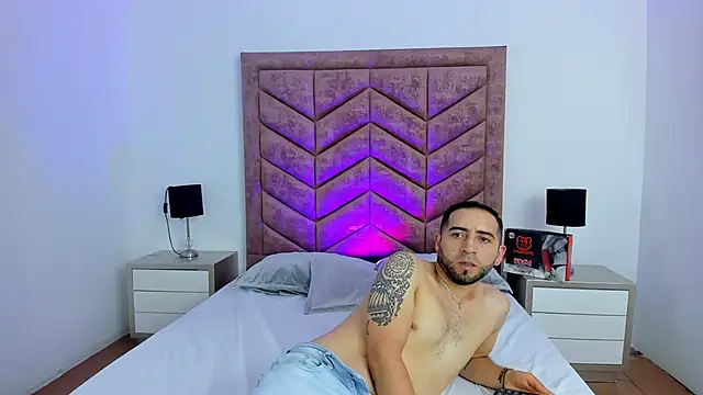 Lushian_Luna's cam snapshot