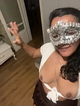 Latinbella's cam snapshot