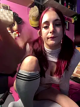 sexymelli18's cam snapshot