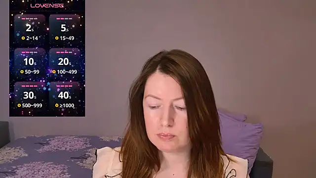 Kira_land live sex cam