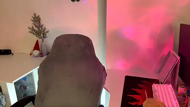 Beautyofnlka's cam snapshot