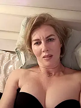 stellahere8's cam snapshot