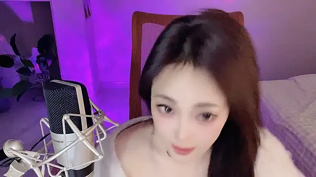 Daisy-77 live sex cam