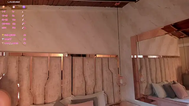 ari_monet live sex cam