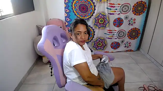 daleska_ayala_1's cam snapshot