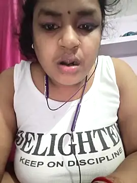 Deborbhavi222's cam snapshot