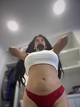 Issane_Peru live sex cam