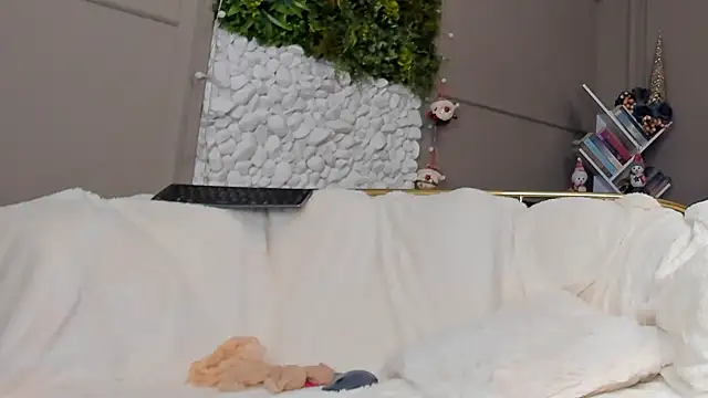 Deliciouslips's cam snapshot