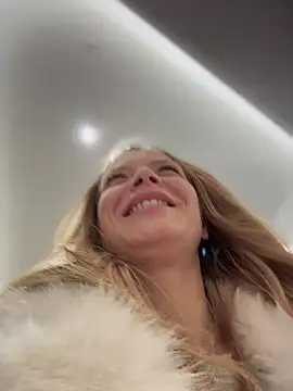 AnastasiaAniess's cam snapshot