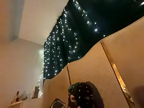 YETERKI_BEN_ISTIYIM's cam snapshot