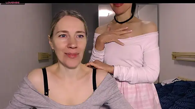 Pepper_mur's cam snapshot