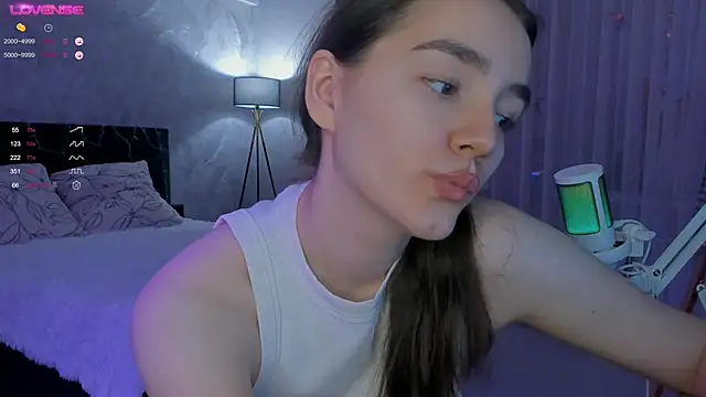 sweete_chantal's cam snapshot