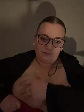 Aksinja05's cam snapshot