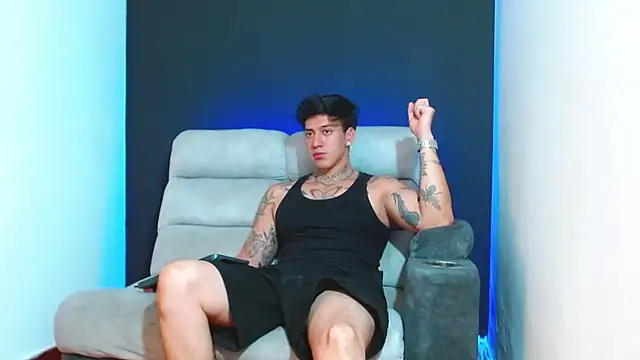 JUSTIN_FULLER1 live sex cam