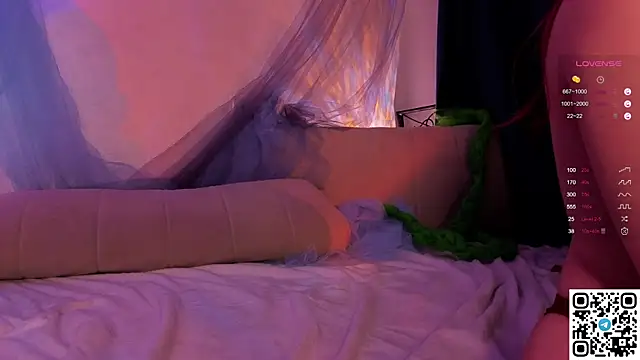 GildedKitten live sex cam